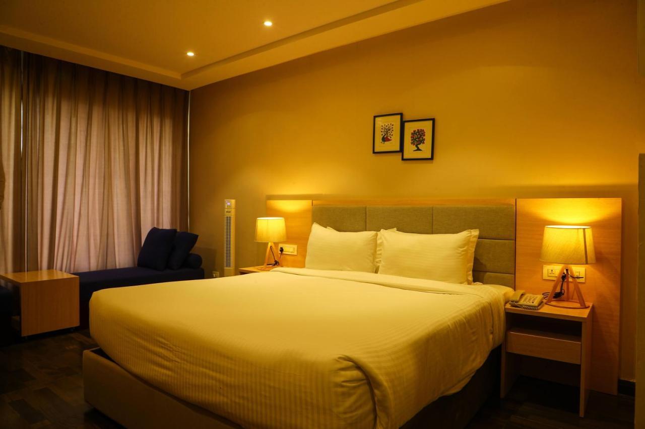 Bay View Hotel Vizag Visakhapatnam Exterior photo