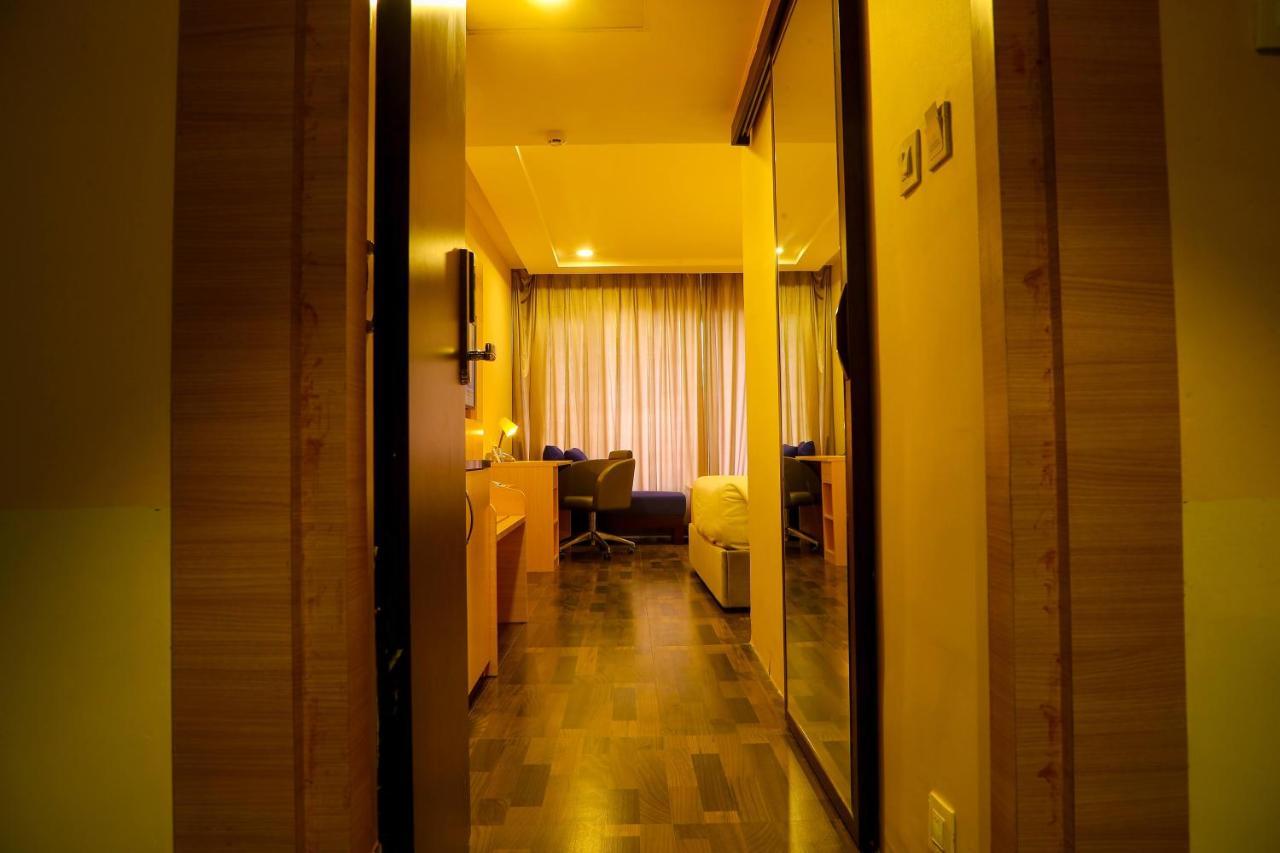 Bay View Hotel Vizag Visakhapatnam Exterior photo