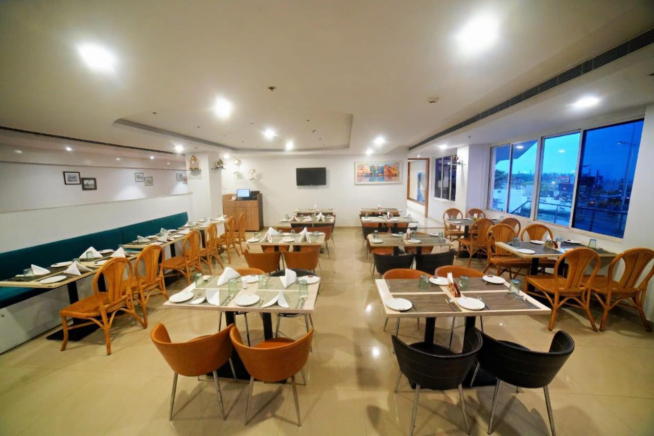 Bay View Hotel Vizag Visakhapatnam Exterior photo