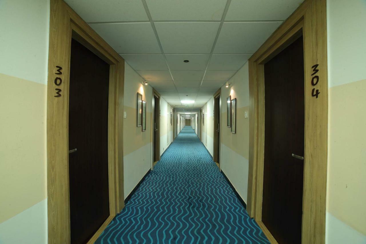Bay View Hotel Vizag Visakhapatnam Exterior photo