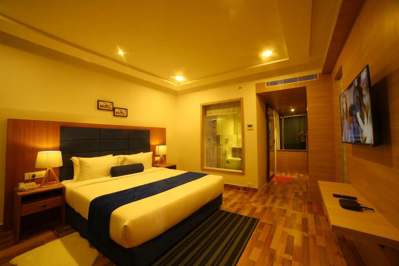 Bay View Hotel Vizag Visakhapatnam Exterior photo