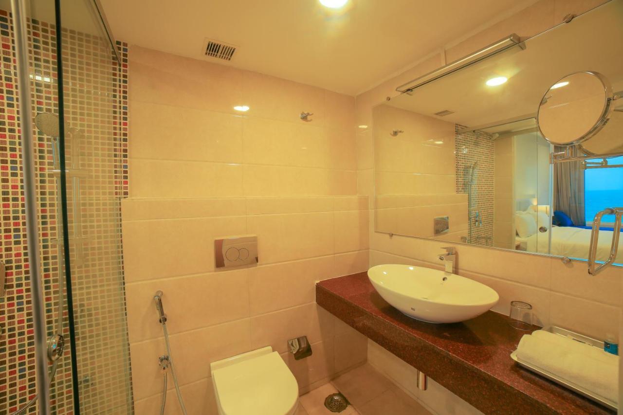 Bay View Hotel Vizag Visakhapatnam Exterior photo